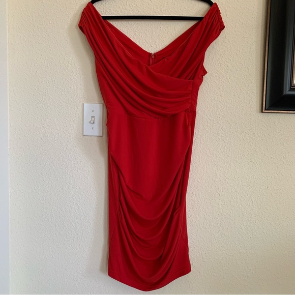 Ruched Bodycon Dress - Picture 5 of 16